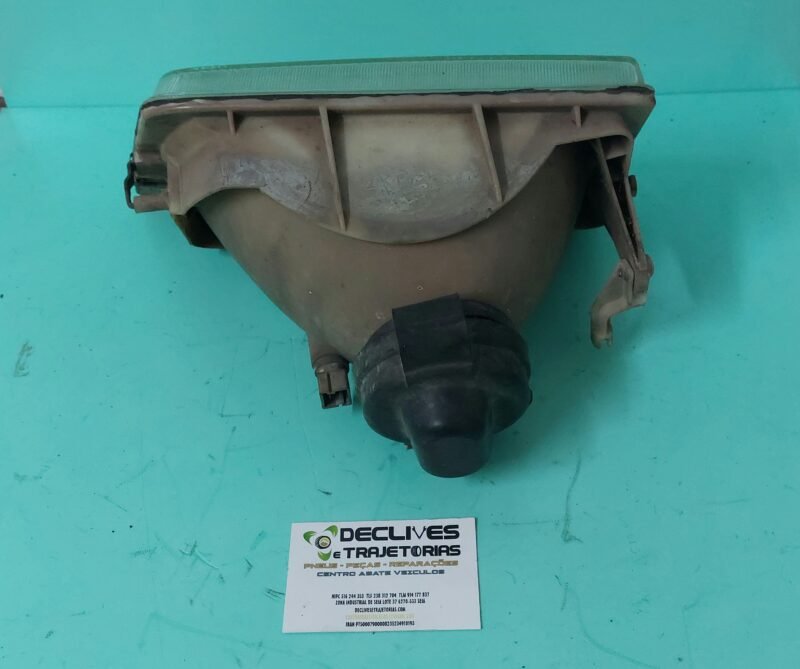 Farol Dto - Peugeot 205 - Image 2